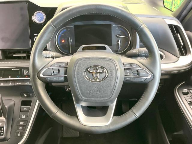 ノア ハイブリッドS-Z 両側電動ドア 後席モニター 全周囲カメラ 100V電源 衝突被害軽減システム レーダークルーズ 禁煙車 電動リアゲート ハーフレザーシート ドラレコ コーナーセンサー スマートキー LEDヘッド(12枚目)