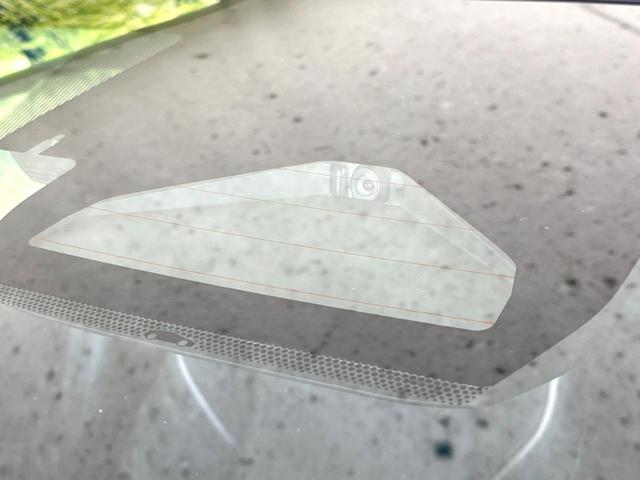 プリウス Z ガラスルーフ 全周囲カメラ 100V電源 衝突被害軽減システム レーダークルーズ 禁煙車 デジタルインナーミラー 電動リアゲート 前席シートエアコン パワーシート ドラレコ コーナーセンサー ETC(6枚目)