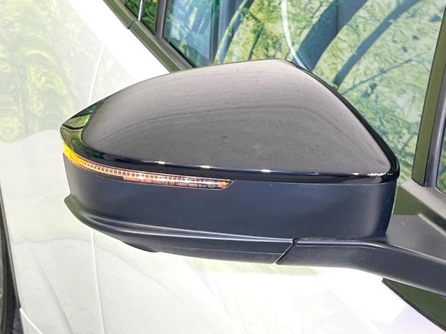 プリウス Z ガラスルーフ 全周囲カメラ 100V電源 衝突被害軽減システム レーダークルーズ 禁煙車 デジタルインナーミラー 電動リアゲート 前席シートエアコン パワーシート ドラレコ コーナーセンサー ETC(34枚目)