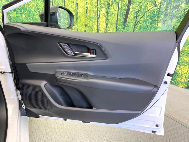 プリウス Z ガラスルーフ 全周囲カメラ 100V電源 衝突被害軽減システム レーダークルーズ 禁煙車 デジタルインナーミラー 電動リアゲート 前席シートエアコン パワーシート ドラレコ コーナーセンサー ETC(36枚目)