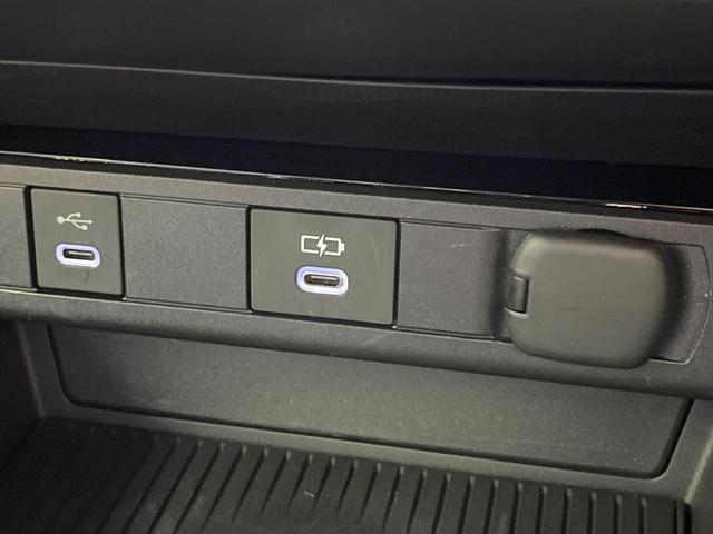 プリウス Z ガラスルーフ 全周囲カメラ 100V電源 衝突被害軽減システム レーダークルーズ 禁煙車 デジタルインナーミラー 電動リアゲート 前席シートエアコン パワーシート ドラレコ コーナーセンサー ETC(59枚目)