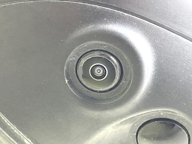 プリウス Z ガラスルーフ 全周囲カメラ 100V電源 衝突被害軽減システム レーダークルーズ 禁煙車 デジタルインナーミラー 電動リアゲート 前席シートエアコン パワーシート ドラレコ コーナーセンサー ETC(63枚目)