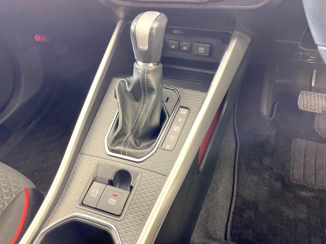 ライズ Ｚ　純正ＳＤナビ　全周囲カメラ　衝突被害軽減システム　レーダークルーズ　禁煙車　ドラレコ　コーナーセンサー　スマートキー　ＬＥＤヘッド　ＥＴＣ２．０　純正１７インチアルミ　オートハイビーム　車線逸脱警報（37枚目）