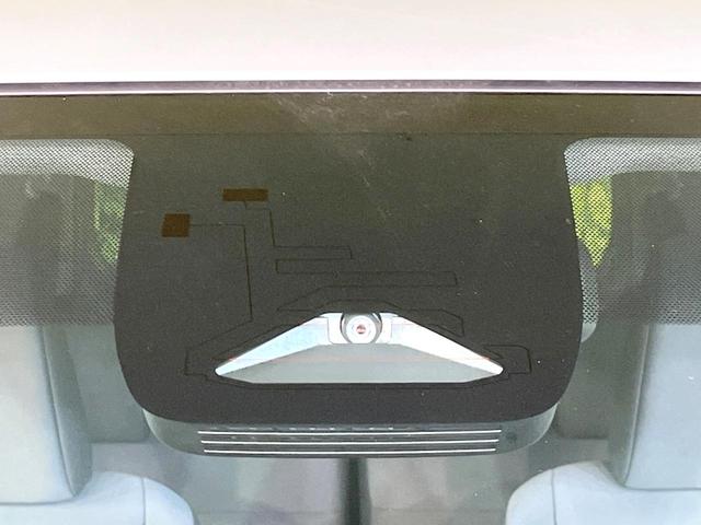 シエンタ ハイブリッドX 登録済未使用車 電動スライドドア 衝突被害軽減システム レーダークルーズ コーナーセンサー スマートキー LEDヘッド オートハイビーム 車線逸脱警報 オートライト オートエアコン(3枚目)