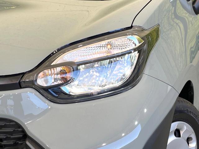 シエンタ ハイブリッドX 登録済未使用車 電動スライドドア 衝突被害軽減システム レーダークルーズ コーナーセンサー スマートキー LEDヘッド オートハイビーム 車線逸脱警報 オートライト オートエアコン(12枚目)