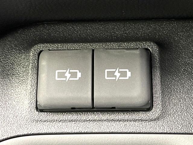 シエンタ ハイブリッドX 登録済未使用車 電動スライドドア 衝突被害軽減システム レーダークルーズ コーナーセンサー スマートキー LEDヘッド オートハイビーム 車線逸脱警報 オートライト オートエアコン(32枚目)