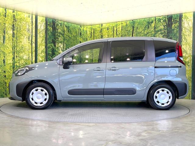 シエンタ ハイブリッドX 登録済未使用車 電動スライドドア 衝突被害軽減システム レーダークルーズ コーナーセンサー スマートキー LEDヘッド オートハイビーム 車線逸脱警報 オートライト オートエアコン(43枚目)