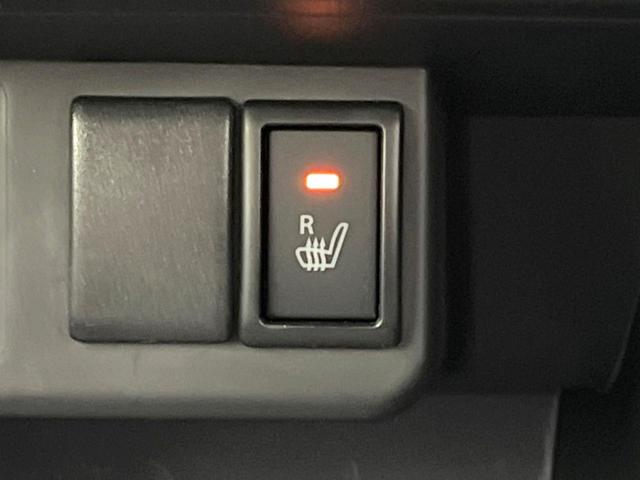 アルト Ｌリミテッド　衝突被害軽減システム　禁煙車　シートヒーター　ドラレコ　コーナーセンサー　車線逸脱警報　オートライト　ＣＤ（6枚目）