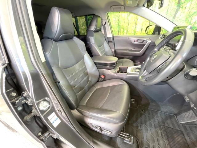 RAV4 G Zパッケージ 4WD 全周囲カメラ 衝突被害軽減システム レーダークルーズ 禁煙車 電動リアゲート パワーシート ドラレコ コーナーセンサー スマートキー LEDヘッド ルーフレール ビルトインETC(8枚目)