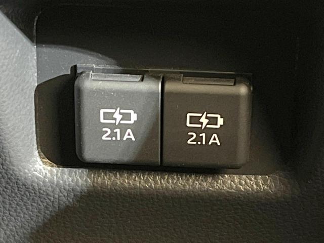 RAV4 G Zパッケージ 4WD 全周囲カメラ 衝突被害軽減システム レーダークルーズ 禁煙車 電動リアゲート パワーシート ドラレコ コーナーセンサー スマートキー LEDヘッド ルーフレール ビルトインETC(55枚目)