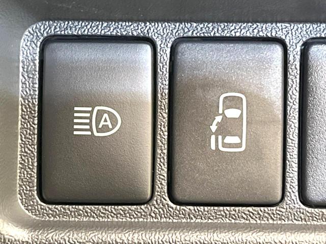 ハイエースワゴン GL SDナビ 電動スライドドア 全周囲カメラ 衝突被害軽減システム 禁煙車 ドラレコ コーナーセンサー スマートキー LEDヘッド ETC オートハイビーム 車線逸脱警報 オートライト オートエアコン(5枚目)