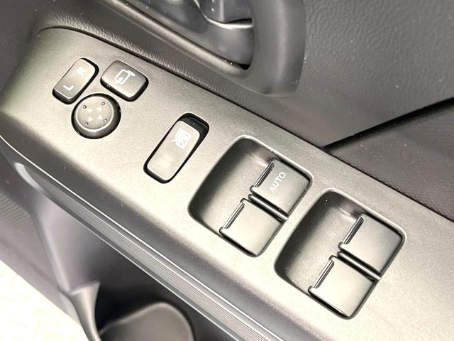 ワゴンR ハイブリッドFX 衝突被害軽減システム 禁煙車 シートヒーター コーナーセンサー スマートキー 車線逸脱警報 オートライト オートエアコン(7枚目)