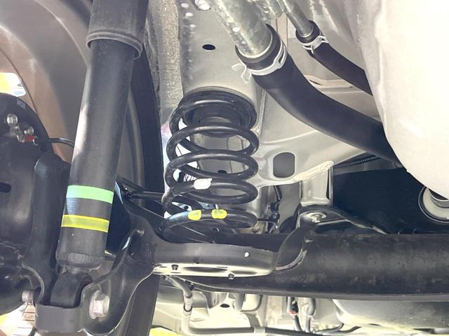 クロスビー ハイブリッドＭＺ　純正８型ナビ　全周囲カメラ　衝突被害軽減システム　レーダークルーズ　禁煙車　ドラレコ　コーナーセンサー　スマートキー　ＬＥＤヘッド　ＥＴＣ　純正１６インチアルミ　車線逸脱警報　オートライト（21枚目）