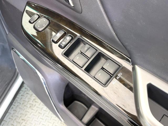 アルファード ２４０Ｓ　タイプゴールド　両側電動ドア　ＳＤナビ　バックカメラ　禁煙車　電動リアゲート　ハーフレザーシート　コーナーセンサー　スマートキー　ＨＩＤヘッド　ビルトインＥＴＣ　クルコン　純正１８インチアルミ　オートライト（34枚目）