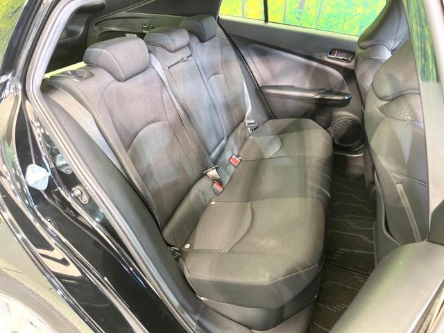 プリウス ＳセーフティプラスＩＩ　バックカメラ　衝突被害軽減システム　レーダークルーズ　禁煙車　ドラレコ　コーナーセンサー　スマートキー　ＬＥＤヘッド　ビルトインＥＴＣ　オートハイビーム　車線逸脱警報　オートライト　オートエアコン（9枚目）