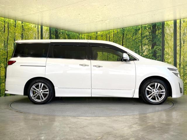 エルグランド ２５０ハイウェイスター　両側電動ドア　純正ＳＤナビ　後席モニター　全周囲カメラ　禁煙車　電動リアゲート　ハーフレザーシート　ドラレコ　スマートキー　ＨＩＤヘッド　ビルトインＥＴＣ　純正１８インチアルミ　デュアルエアコン（53枚目）