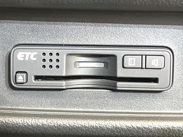 オデッセイ アブソルート・ＥＸ　後席モニター　両側電動ドア　全周囲カメラ　レーダークルーズ　ハーフレザーシート　パワーシート　コーナーセンサー　スマートキー　ＬＥＤヘッド　ビルトインＥＴＣ　純正１８インチアルミ　オートライト（29枚目）