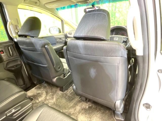 オデッセイ アブソルート・ＥＸ　後席モニター　両側電動ドア　全周囲カメラ　レーダークルーズ　ハーフレザーシート　パワーシート　コーナーセンサー　スマートキー　ＬＥＤヘッド　ビルトインＥＴＣ　純正１８インチアルミ　オートライト（52枚目）