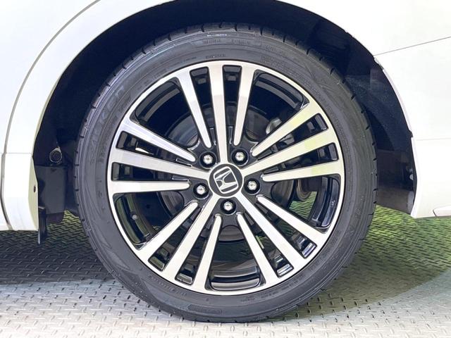 オデッセイ アブソルート・ＥＸ　後席モニター　両側電動ドア　全周囲カメラ　レーダークルーズ　ハーフレザーシート　パワーシート　コーナーセンサー　スマートキー　ＬＥＤヘッド　ビルトインＥＴＣ　純正１８インチアルミ　オートライト（69枚目）