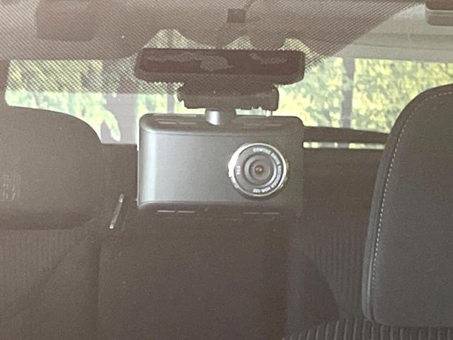 プリウスアルファ Ｓ　チューン　ブラックＩＩ　ＳＤナビ　バックカメラ　禁煙車　ドラレコ　スマートキー　ＥＴＣ　純正１６インチアルミ　オートライト　オートエアコン　Ｂｌｕｅｔｏｏｔｈ　ＣＤ　フルセグ　ＬＥＤフォグ（5枚目）