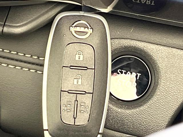 セレナ ｅ－パワー　ハイウェイスターＶ　１２．３型純正ナビ　登録済未使用車　両側電動ドア　全周囲カメラ　衝突被害軽減システム　レーダークルーズ　ドラレコ　コーナーセンサー　スマートキー　ＬＥＤヘッド　ビルトインＥＴＣ　純正１６インチアルミ（37枚目）