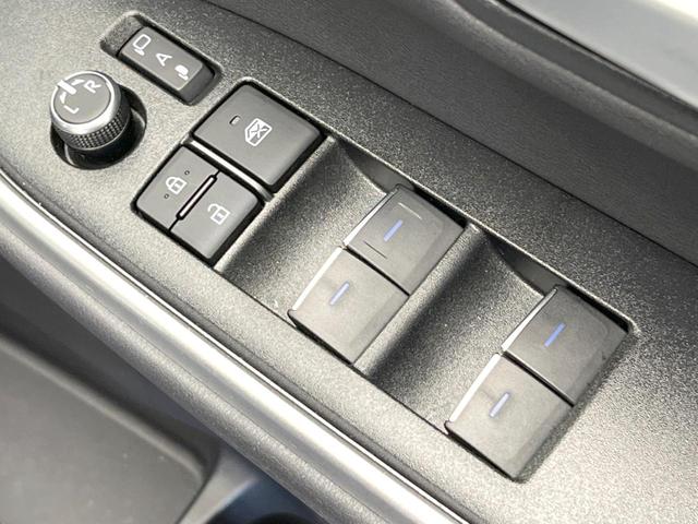 ヴォクシー ハイブリッドＳ－Ｚ　１０型ディスプレイオーディオ　両側電動ドア　バックカメラ　１００Ｖ電源　衝突軽減　レーダークルーズ　禁煙車　電動リアゲート　ハーフレザーシート　ドラレコ　コーナーセンサー　スマートキー　ＬＥＤヘッド（42枚目）