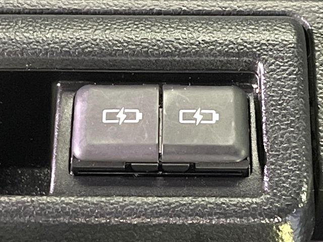 ヴォクシー ハイブリッドＳ－Ｚ　１０型ディスプレイオーディオ　両側電動ドア　バックカメラ　１００Ｖ電源　衝突軽減　レーダークルーズ　禁煙車　電動リアゲート　ハーフレザーシート　ドラレコ　コーナーセンサー　スマートキー　ＬＥＤヘッド（61枚目）