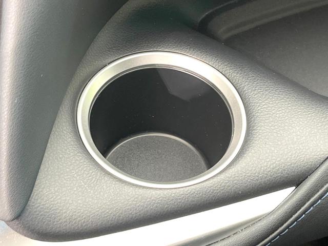 ヴォクシー ハイブリッドＳ－Ｚ　１０型ディスプレイオーディオ　両側電動ドア　バックカメラ　１００Ｖ電源　衝突軽減　レーダークルーズ　禁煙車　電動リアゲート　ハーフレザーシート　ドラレコ　コーナーセンサー　スマートキー　ＬＥＤヘッド（69枚目）