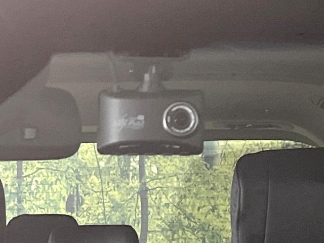 デリカＤ：５ Ｐ　４ＷＤ　純正１０型ナビ　ターボ　ディーゼル（軽油）　両側電動ドア　バックカメラ　衝突被害軽減システム　レーダークルーズ　禁煙車　パワーシート　ドラレコ　スマートキー　ＬＥＤヘッド　ＥＴＣ（41枚目）