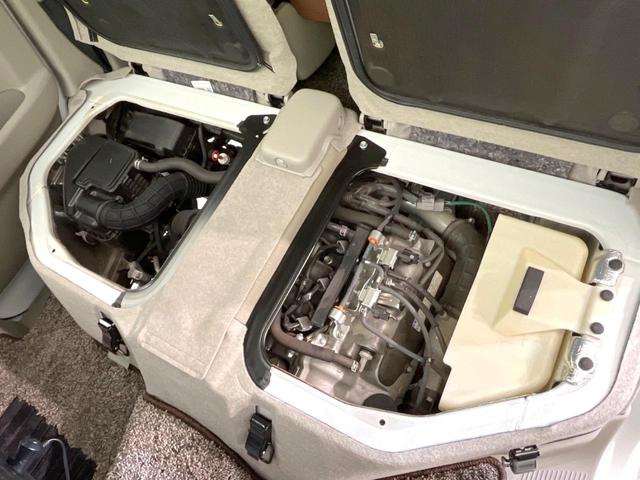 ＮＶ１００クリッパーリオ Ｇ　ターボ　両側電動ドア　オートステップ　フローティングナビ　衝突被害軽減システム　禁煙車　ドラレコ　コーナーセンサー　スマートキー　ＨＩＤヘッド　ＥＴＣ　純正１５インチアルミ　オートハイビーム（21枚目）