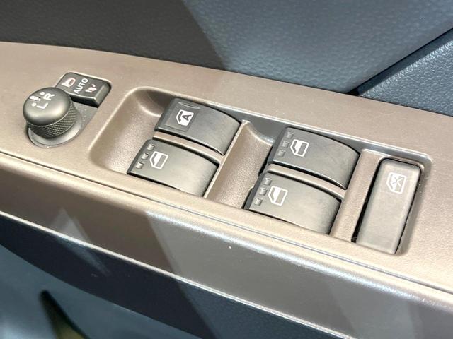 ルーミー Ｘ　電動スライドドア　純正ＳＤナビ　バックカメラ　衝突被害軽減システム　禁煙車　コーナーセンサー　スマートキー　ビルトインＥＴＣ　オートハイビーム　車線逸脱警報　オートライト　Ｂｌｕｅｔｏｏｔｈ（44枚目）