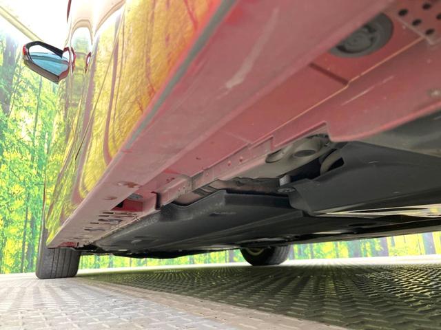 プリウスＰＨＶ Ａレザーパッケージ　純正１１型ナビ　バックカメラ　衝突軽減　レーダークルーズ　禁煙車　レザーシート　パワーシート　コーナーセンサー　スマートキー　ＬＥＤヘッド　ＥＴＣ２．０　オートハイビーム　車線逸脱警報　オートライト（22枚目）