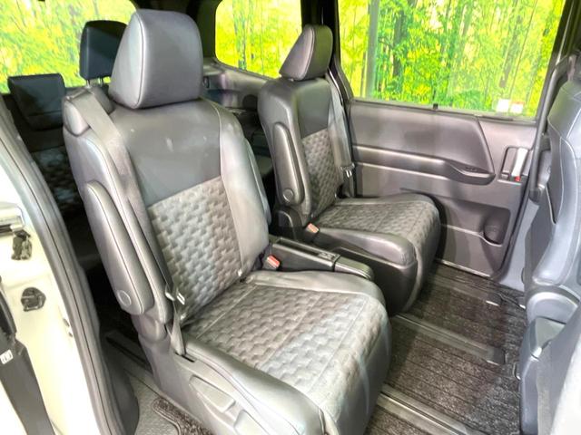 ヴォクシー Ｓ－Ｚ　後席モニター　純正１０．５型ディスプレイオーディオ　快適利便パッケージ　全周囲カメラ　両側電動スライドドア　バックカメラ　ＬＥＤヘッドライト　ＥＴＣ　ドライブレコーダー（9枚目）