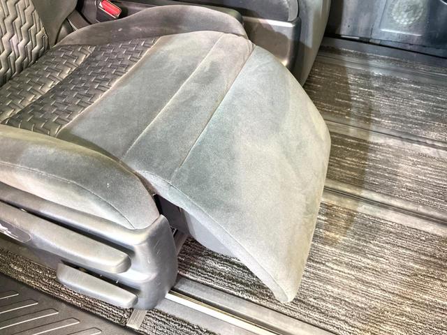 ヴェルファイア ２．５Ｚ　Ａエディション　両側電動ドア　純正ＳＤナビ　後席モニター　バックカメラ　禁煙車　ドラレコ　コーナーセンサー　スマートキー　ＬＥＤヘッド　ビルトインＥＴＣ　クルコン　純正１８インチアルミ　オートライト（37枚目）