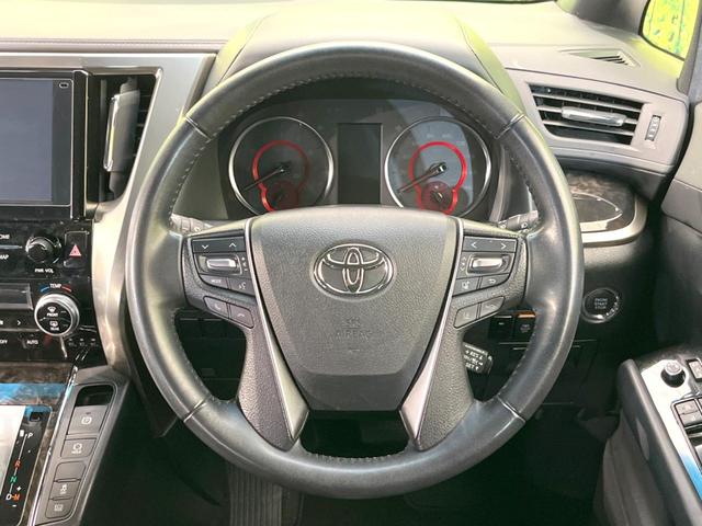 アルファード ２．５Ｓ　タイプゴールドＩＩ　両側電動ドア　後席モニター　バックカメラ　衝突被害軽減システム　レーダークルーズ　禁煙車　ドラレコ　コーナーセンサー　スマートキー　ＬＥＤヘッド　ビルトインＥＴＣ　純正１８インチアルミ（12枚目）