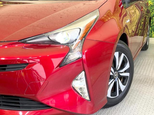 プリウス Ｓツーリングセレクション　純正９型ナビ　バックカメラ　禁煙車　レザーシート　ドラレコ　スマートキー　ＬＥＤヘッド　ビルトインＥＴＣ　純正１５インチアルミ　オートエアコン　Ｂｌｕｅｔｏｏｔｈ　ＣＤ　ＤＶＤ再生　フルセグ（12枚目）