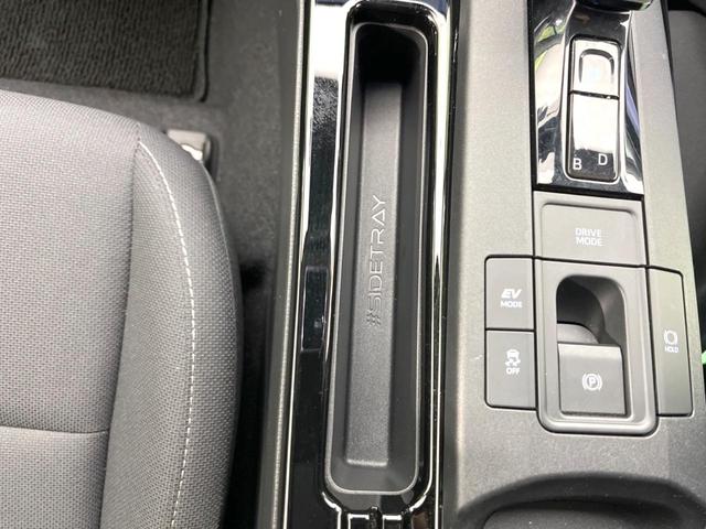 プリウス Ｕ　純正ディスプレイオーディオ　全周囲カメラ　１００Ｖ電源　衝突被害軽減システム　レーダークルーズ　禁煙車　ドラレコ　コーナーセンサー　スマートキー　ＬＥＤヘッド　ＥＴＣ２．０　純正１７インチアルミ（33枚目）