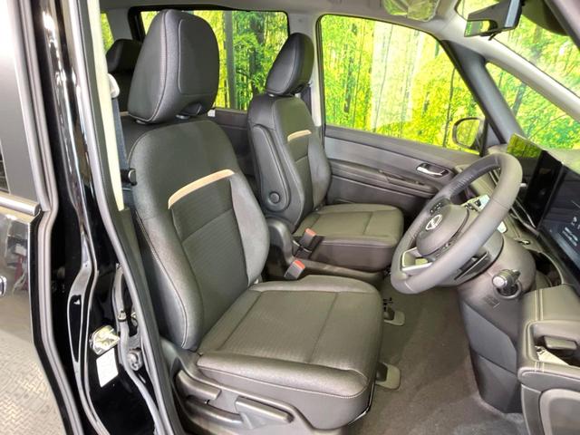 セレナ ハイウェイスターＶ　純正１２型ナビ　プロパイロット　アラウンドビューモニター　デジタルインナーミラー　両側電動スライドドア　禁煙車　パドルシフト　ＥＴＣ　ＬＥＤヘッドライト　リヤオートエアコン　オートマチックハイビーム（8枚目）