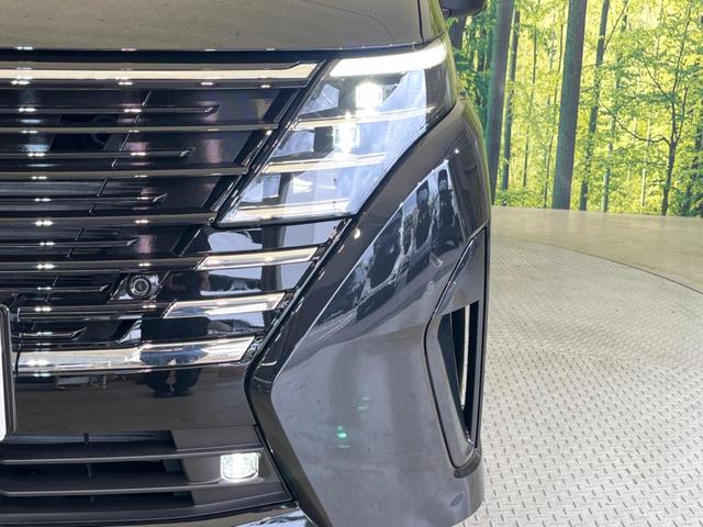 セレナ ハイウェイスターＶ　純正１２型ナビ　プロパイロット　アラウンドビューモニター　デジタルインナーミラー　両側電動スライドドア　禁煙車　パドルシフト　ＥＴＣ　ＬＥＤヘッドライト　リヤオートエアコン　オートマチックハイビーム（13枚目）