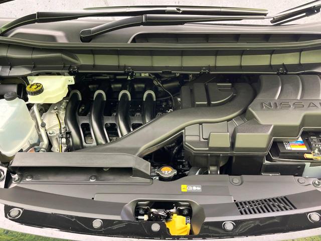 セレナ ハイウェイスターＶ　純正１２型ナビ　プロパイロット　アラウンドビューモニター　デジタルインナーミラー　両側電動スライドドア　禁煙車　パドルシフト　ＥＴＣ　ＬＥＤヘッドライト　リヤオートエアコン　オートマチックハイビーム（19枚目）