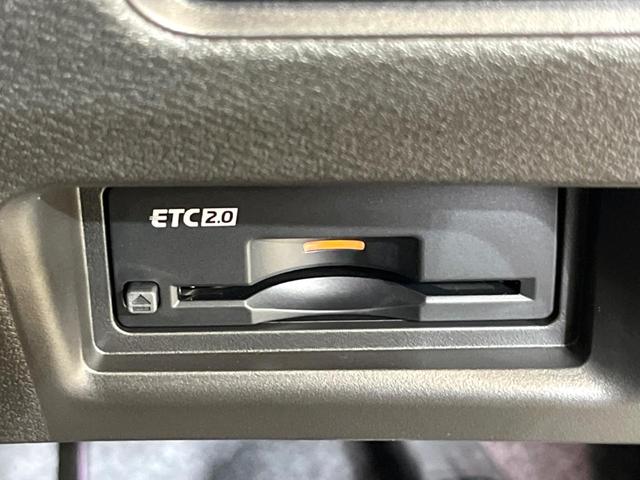 セレナ ハイウェイスターＶ　純正１２型ナビ　プロパイロット　アラウンドビューモニター　デジタルインナーミラー　両側電動スライドドア　禁煙車　パドルシフト　ＥＴＣ　ＬＥＤヘッドライト　リヤオートエアコン　オートマチックハイビーム（52枚目）