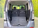 後席を格納すると、これだけの広さが！シーンに合わせたシートアレンジで、大きな荷物も積むことが出来ます♪