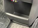 Ｌ　両側電動ドア　純正ＨＤＤナビ　後席モニター　バックカメラ　禁煙車　ビルトインＥＴＣ　オートライト　オートエアコン　ＣＤ　ＤＶＤ再生　フルセグ（56枚目）