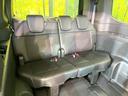 ３列目シートはもちろん状態良好☆大人でもゆったりと座って頂けますので、大人数でのお出かけもラクラクです♪ご家族で、気の知れた仲間で、ドライブに行くのが楽しみですね♪
