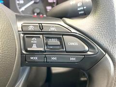 �ڥ졼�������롼������ȥ�����۹�®ƻϩ�Ǥ�Ĺ��Υ���Ԥ��ڤˡ�����ư��®�٤��ݤĥ��롼������ȥ����뤬�����ͷڸ������ƥ��Ϣ�Ȥ��������μ�ξ���Τ��Ƽִ֤��ݤĤ褦��®��Ĵ�ᤷ�Ƥ���ޤ����� 4