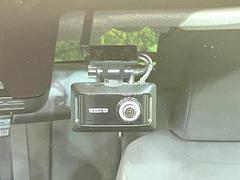 �ڥ졼�������롼������ȥ�����۹�®ƻϩ�Ǥ�Ĺ��Υ���Ԥ��ڤˡ�����ư��®�٤��ݤĥ��롼������ȥ����뤬�����ͷڸ������ƥ��Ϣ�Ȥ��������μ�ξ���Τ��Ƽִ֤��ݤĤ褦��®��Ĵ�ᤷ�Ƥ���ޤ����� 6