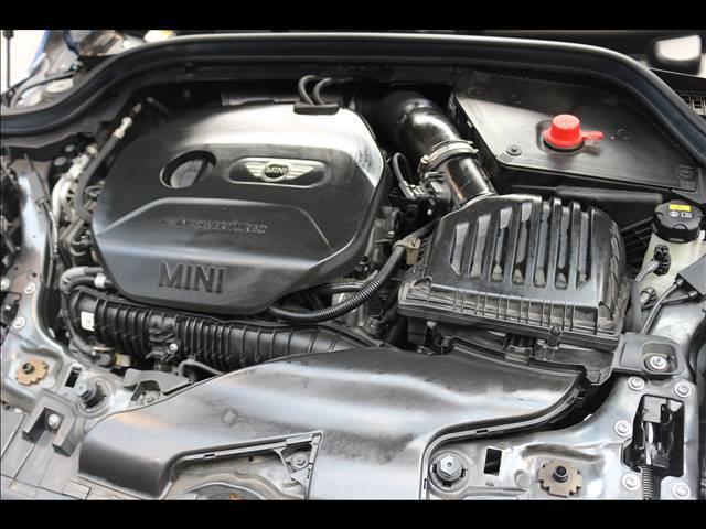 3ドア COOPER S GIGAMOTフロントリップ&テールピース&ダウンサス&17インチアルミホイール 純正HDDナビ Bカメラ HUD コンフォートアクセス マルチファンクションステアリング ドライビングモード(18枚目)