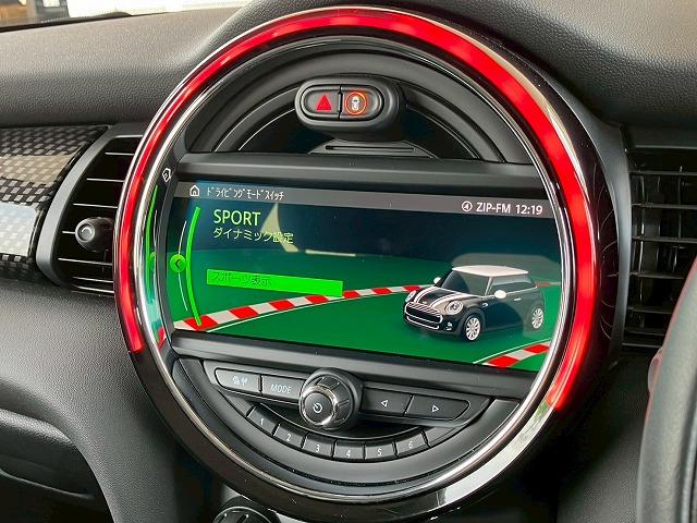 ＭＩＮＩ クーパーＳ　純正ＨＤＤナビ　バックカメラ　前後コーナーセンサー　アダプティブクルーズコントロール　ドライビングモード　ミラーＥＴＣ　衝突軽減　アイドリングストップ　横滑り防止　オートライト　レインセンサー（48枚目）