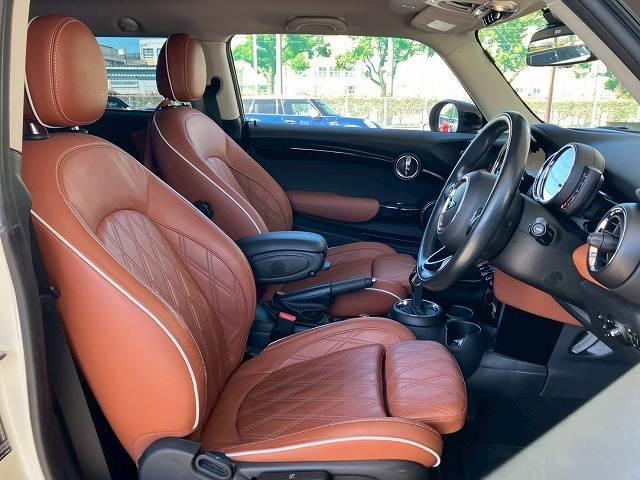 ＭＩＮＩ ３ドア　ＣＯＯＰＥＲ　Ｓ　革シート　純正ナビ　バックカメラ　シートヒーター　ブリッツ車高調　インテリジェントセーフティー　アダクティブクルーズコントロール　ミラーＥＴＣ　コンフォートアクセス　ドライビングモード（17枚目）