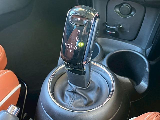 ＭＩＮＩ ３ドア　ＣＯＯＰＥＲ　Ｓ　革シート　純正ナビ　バックカメラ　シートヒーター　ブリッツ車高調　インテリジェントセーフティー　アダクティブクルーズコントロール　ミラーＥＴＣ　コンフォートアクセス　ドライビングモード（60枚目）